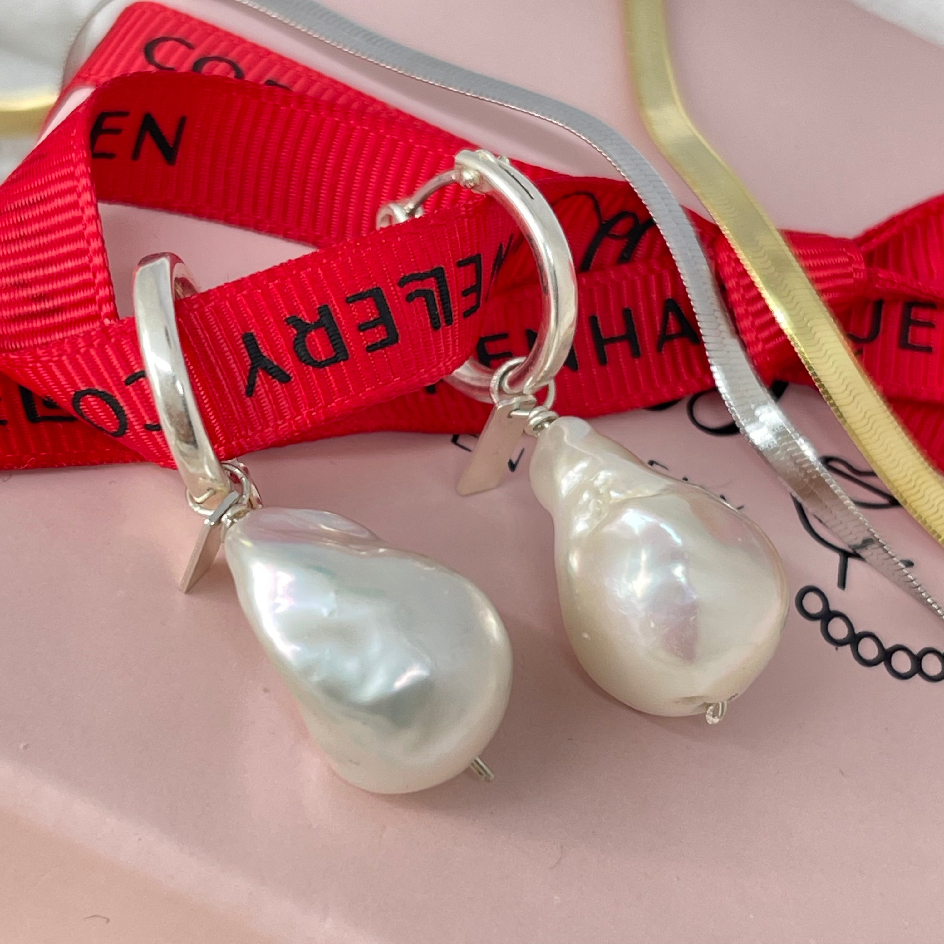 Large Baroque pearl hoops Earrings-Paris - AD Jewellery Copenhagen