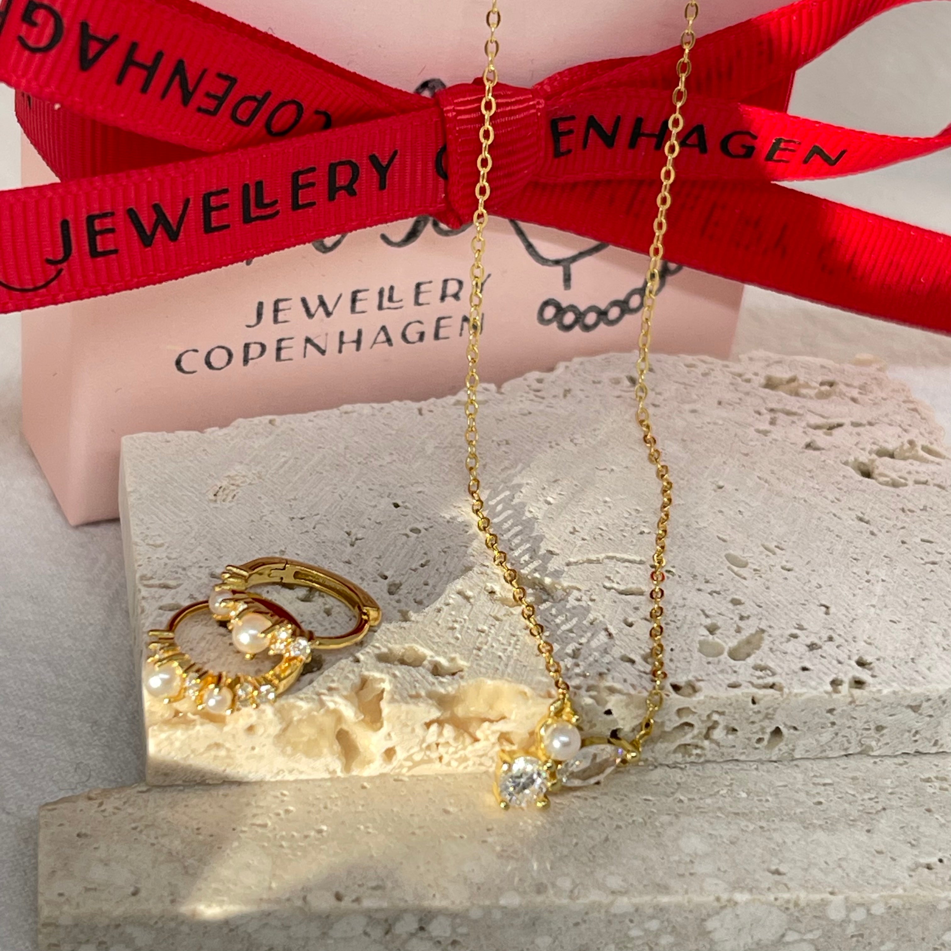 Petite pearl Necklace - AD Jewellery Copenhagen