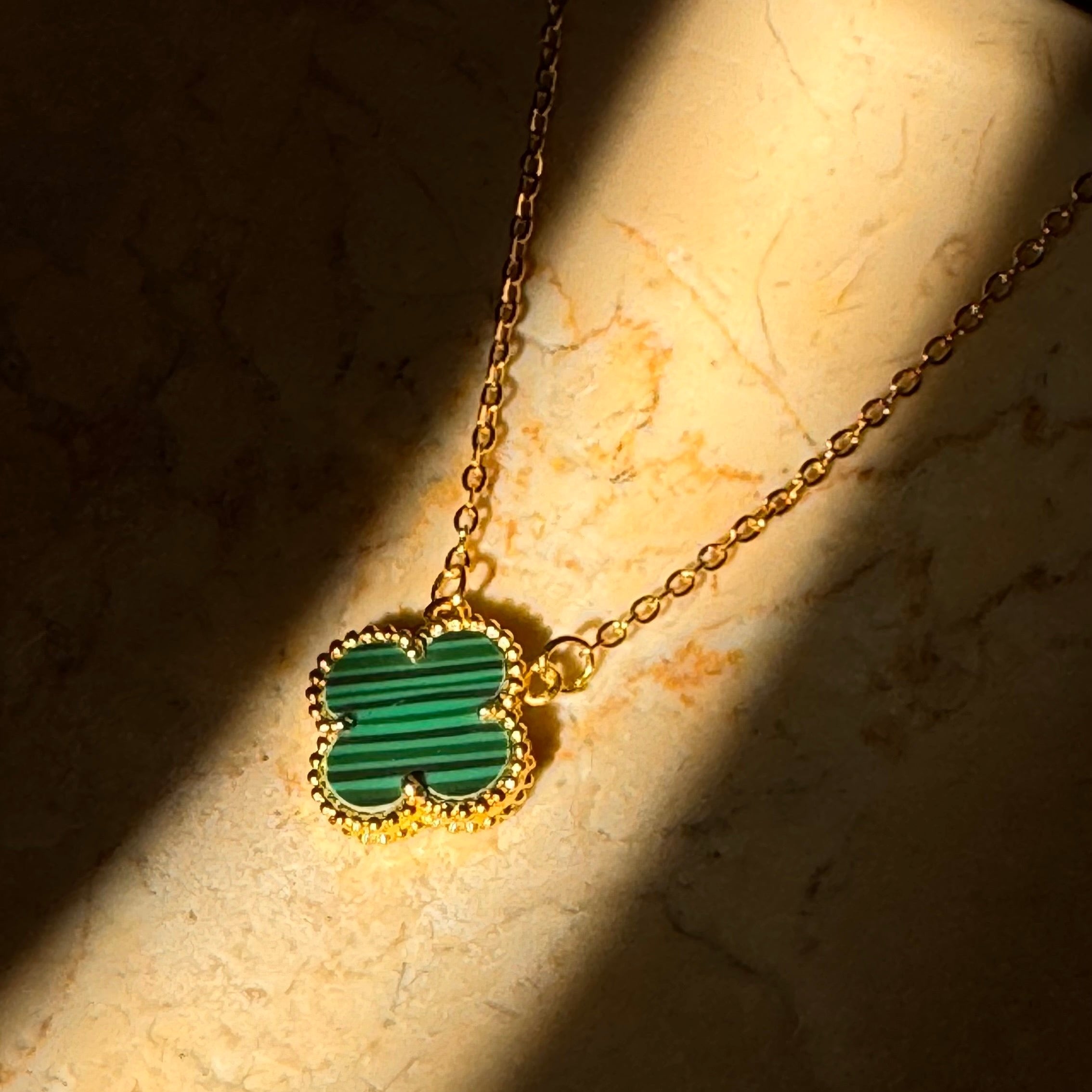 Four Leaf Clover necklace with green Malachite/ Halskæde - AD Jewellery Copenhagen