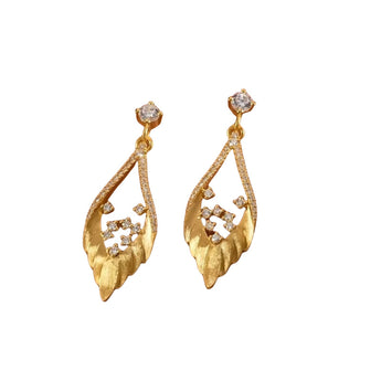 S925-Sterling-Silver-Brushed-Feather-Dot-Diamond-Earrings-white-background.jpg