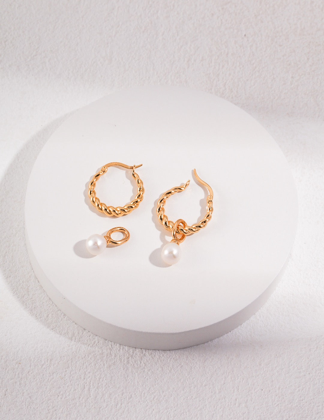 Delicate 18K gold vermeil hoop earrings with 7mm freshwater pearl, Minimalist calming jewelry