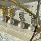 Chunky Pearl Golden Earring