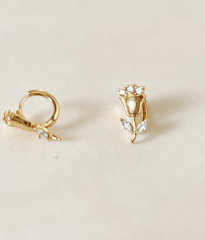 Ninna Gold Earring Huggie - AD Jewellery Copenhagen