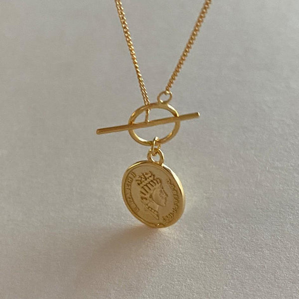 Queen Elizabeth's Coin Pendant Necklace