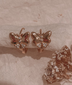 Sierra Butterfly Gold Earring Huggie - AD Jewellery Copenhagen
