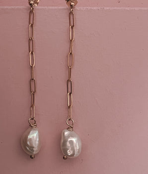 Freya Pearl Gold Drop  Earring - AD Jewellery Copenhagen