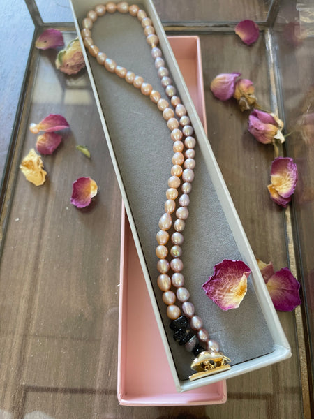 Iris nature pink Pearl Necklace