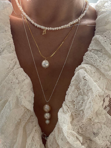 Alice graduated long Pearl Necklace